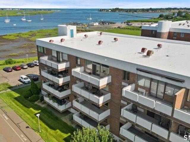 Condo for sale in Stratford, Greater Bridgeport Planning Region