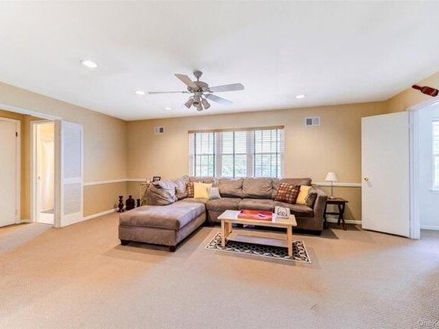 Condo for sale in Rockland, New York
