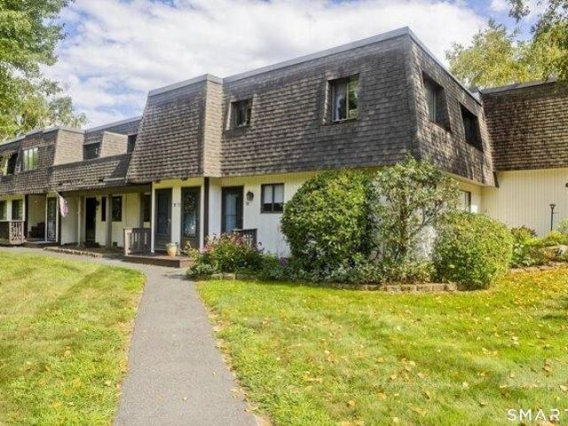 Condo for sale in Suffield, Connecticut