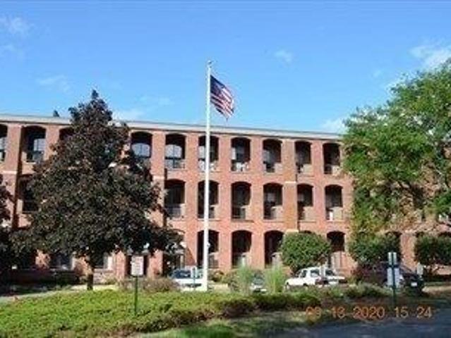 Condo for sale in Bristol, Massachusetts