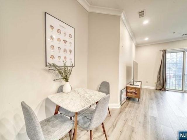 Condo for sale in Tenafly, Bergen County