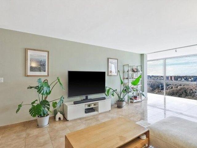 Condo for sale in Hudson, New Jersey