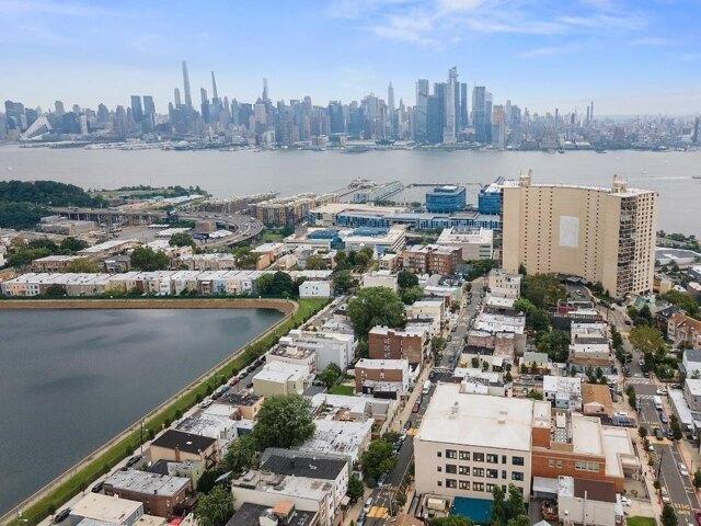 Condo for sale in Hudson, New Jersey