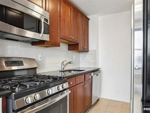 Condo for sale in Hudson, New Jersey