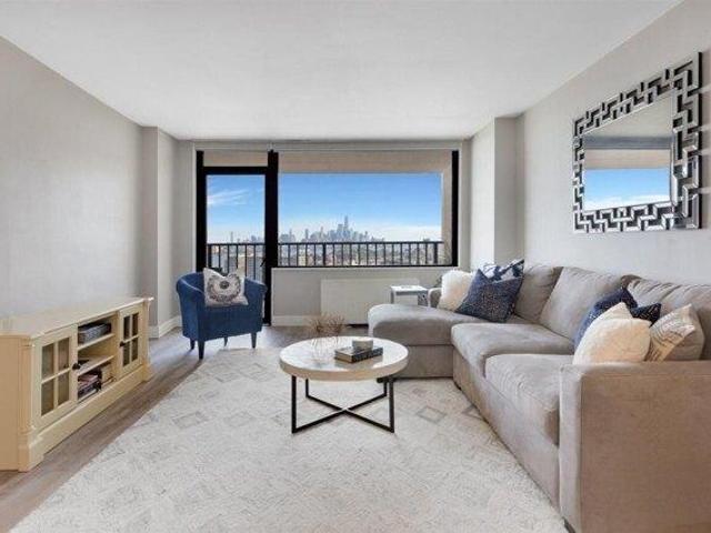 Condo for sale in Hudson, New Jersey