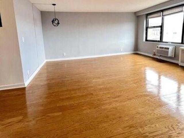 Condo for sale in Hudson, New Jersey