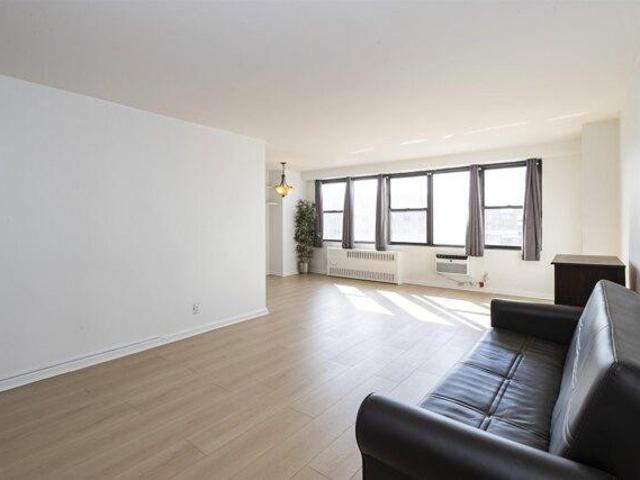 Condo for sale in Hudson, New Jersey