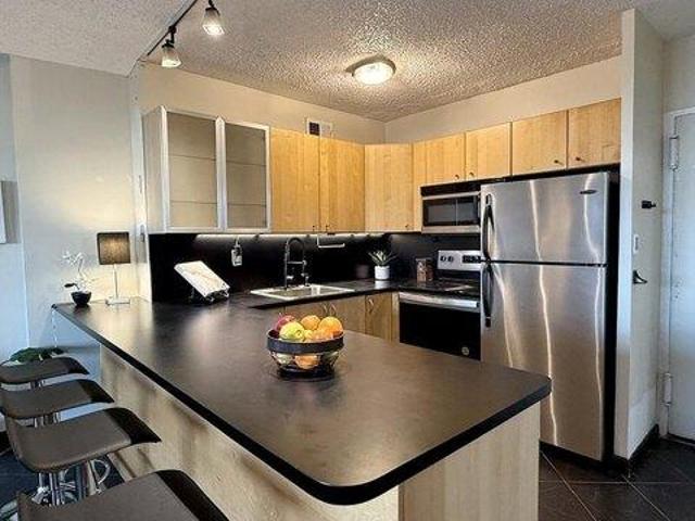 Condo for sale in Hudson, New Jersey