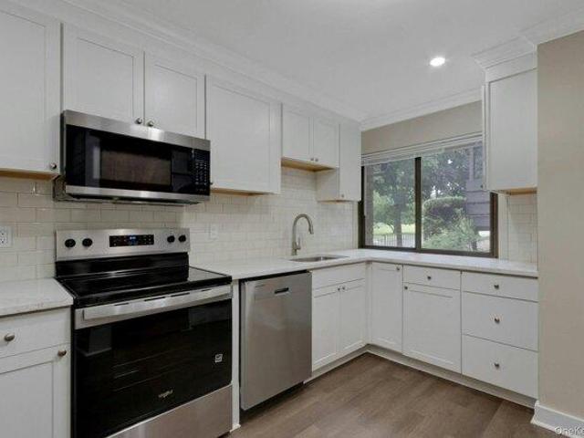 Condo for sale in Rockland, New York