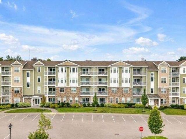 Condo for sale in Walpole, Norfolk County
