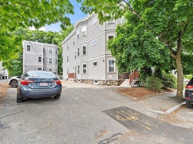 Condo for sale in Waltham, Massachusetts