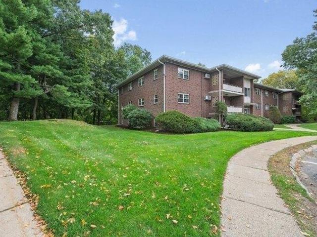 Condo for sale in Northgate Gardens, Waltham