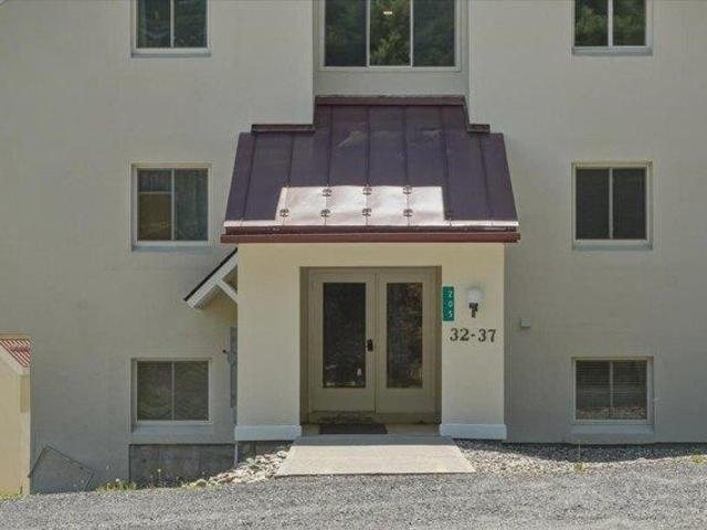 Condo for sale in Warren, Vermont