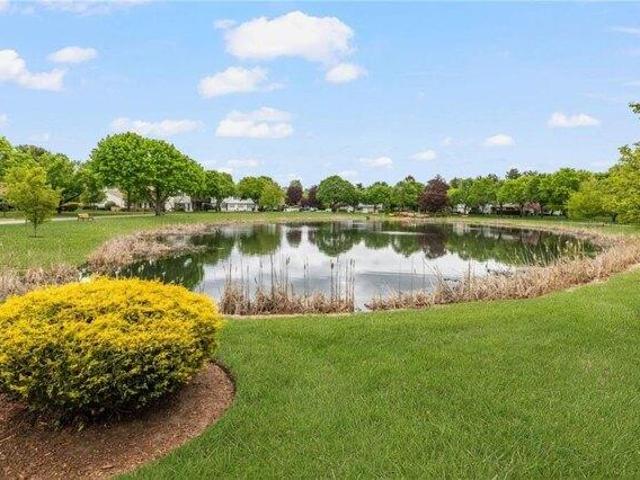 Condo for sale in Warwick, Rhode Island