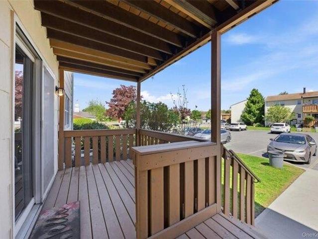 Condo for sale in Washingtonville, New York