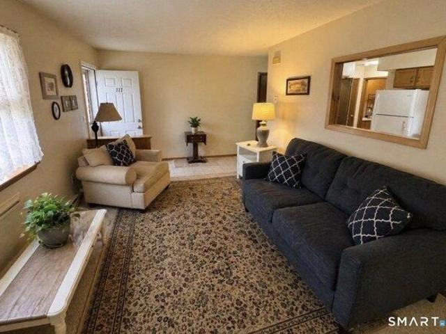Condo for sale in Waterbury, Connecticut