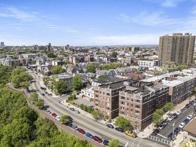 Condo for sale in Hudson, New Jersey