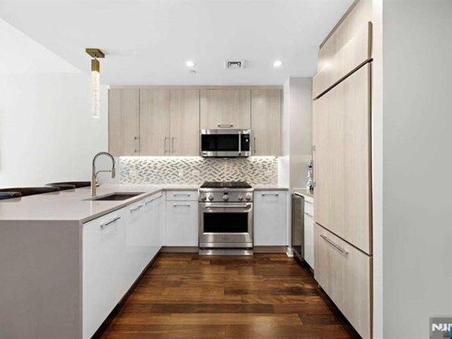 Condo for sale in Weehawken