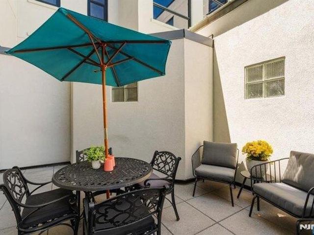 Condo for sale in Hudson, New Jersey