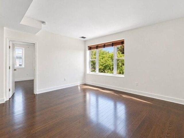 Condo for sale in Hudson, New Jersey