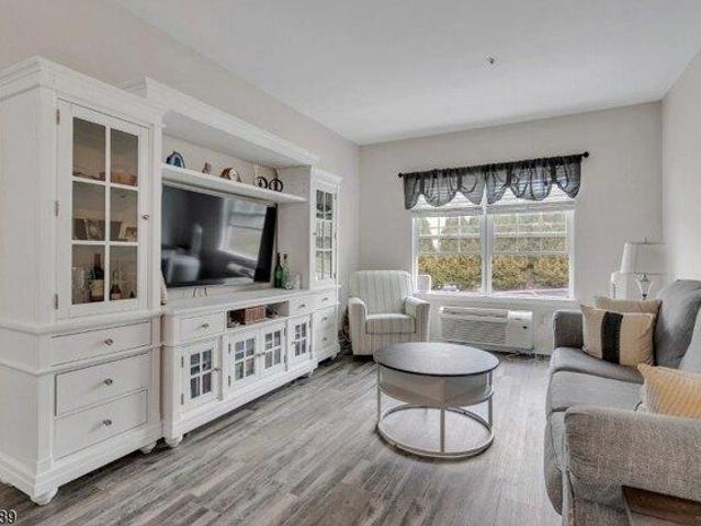 Condo for sale in Passaic, New Jersey