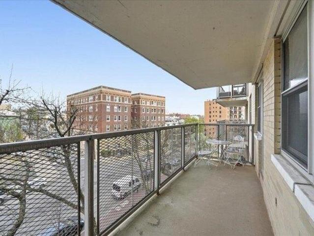 Condo for sale in Hudson, New Jersey