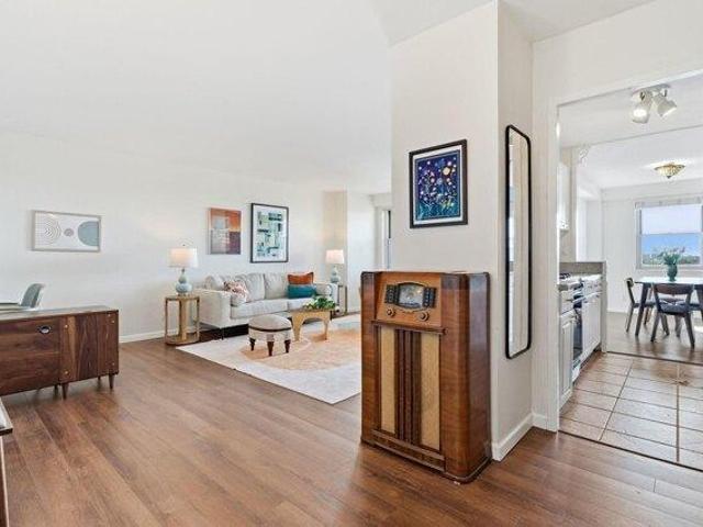 Condo for sale in Hudson, New Jersey