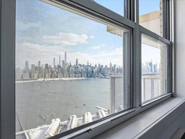 Condo for sale in Hudson, New Jersey