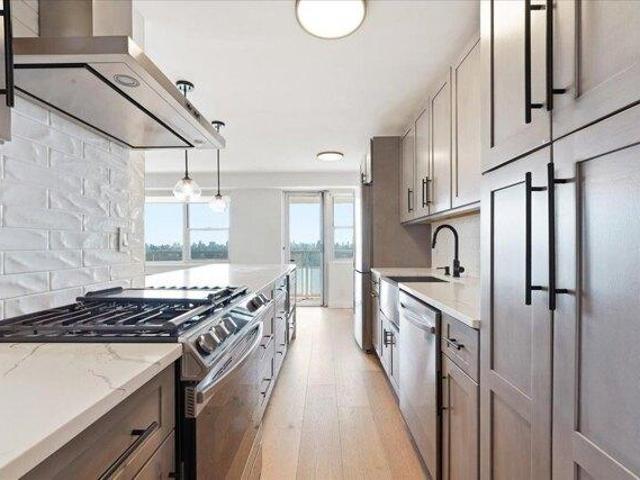 Condo for sale in Hudson, New Jersey