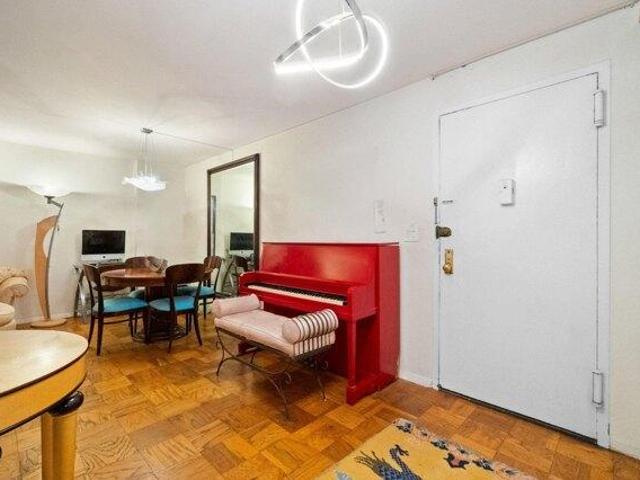 Condo for sale in Hudson, New Jersey