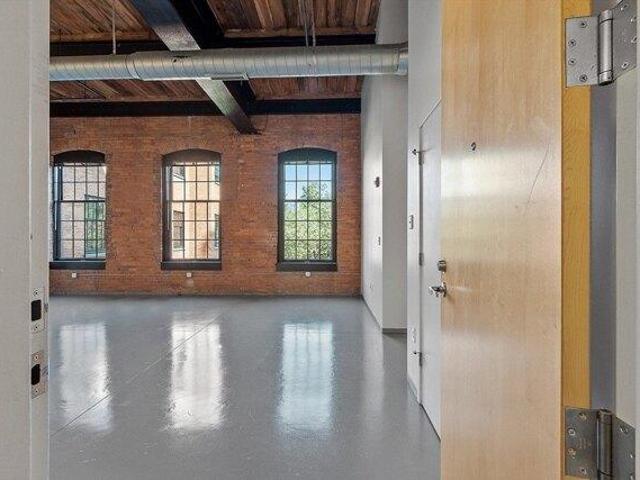 Condo for sale in Berkshire, Massachusetts