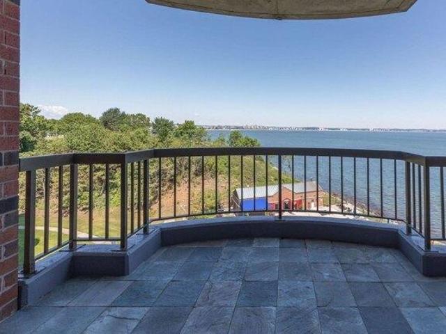 Condo for sale in Winthrop Highlands, Winthrop
