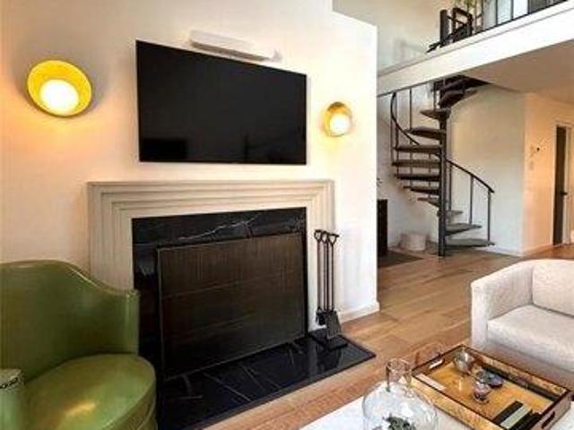 Condo for sale in Wood Ridge, New Jersey