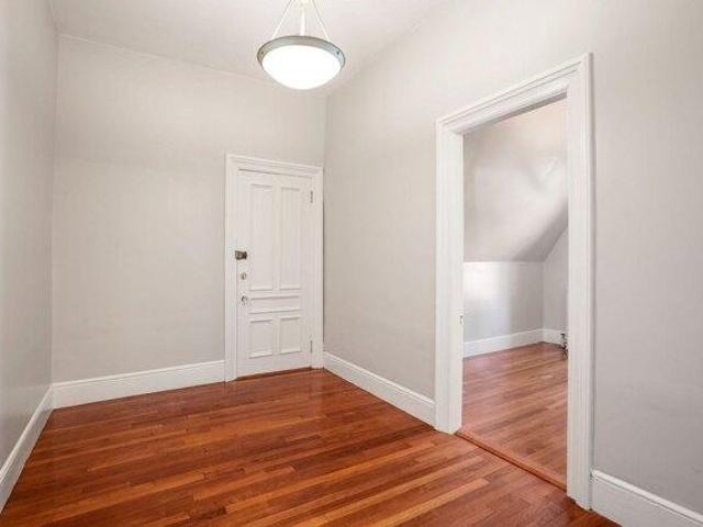 Condo for sale in Main South, Worcester