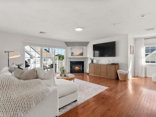Condo for sale in Abington, Plymouth County
