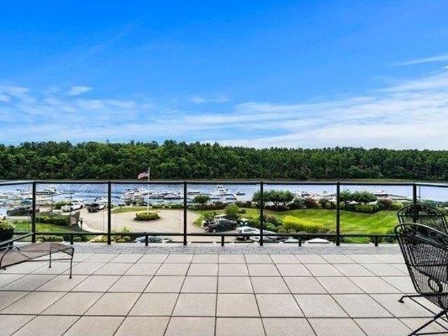Condo for sale in Amesbury, Essex County