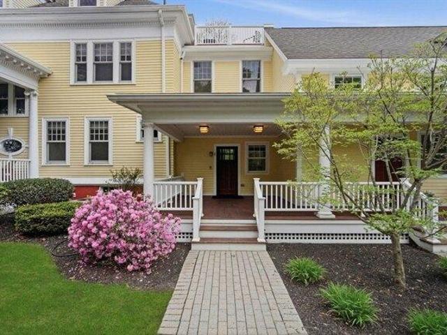 Condo for sale in Amherst, Massachusetts