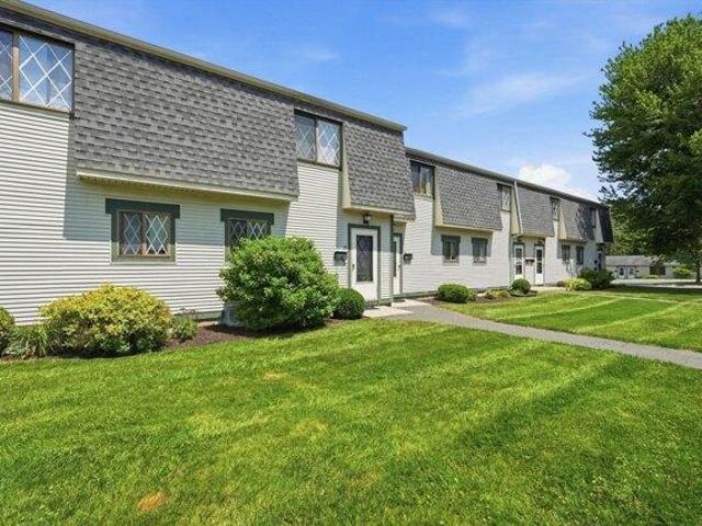 Condo for sale in Amherst, Massachusetts