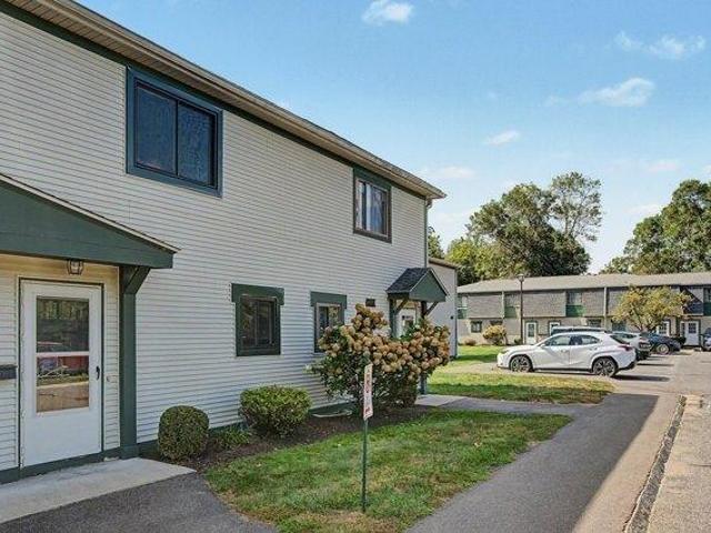 Condo for sale in Mill Valley, Amherst