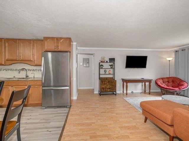 Condo for sale in Andover, Massachusetts