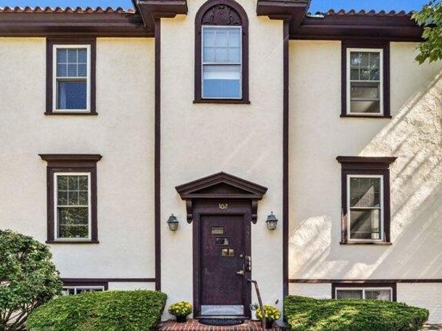 Condo for sale in Andover, Massachusetts