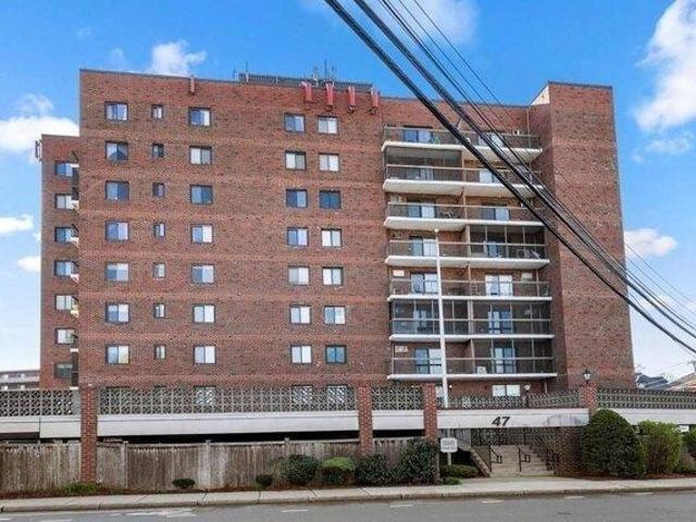 Condo for sale in Arlington, Massachusetts