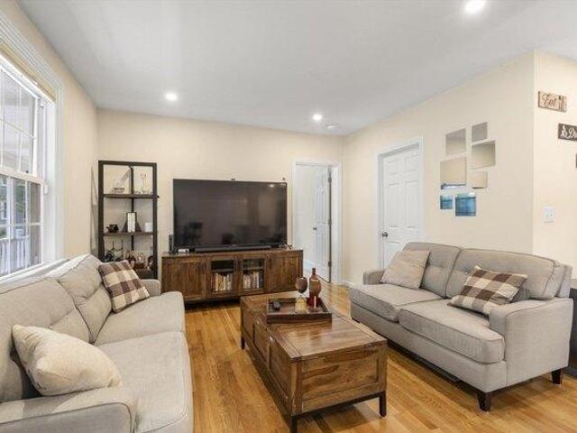 Condo for sale in Arlington, Massachusetts