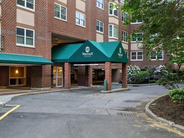 Condo for sale in Arlington, Middlesex County
