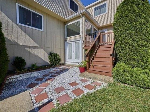 Condo for sale in Ashland, Massachusetts