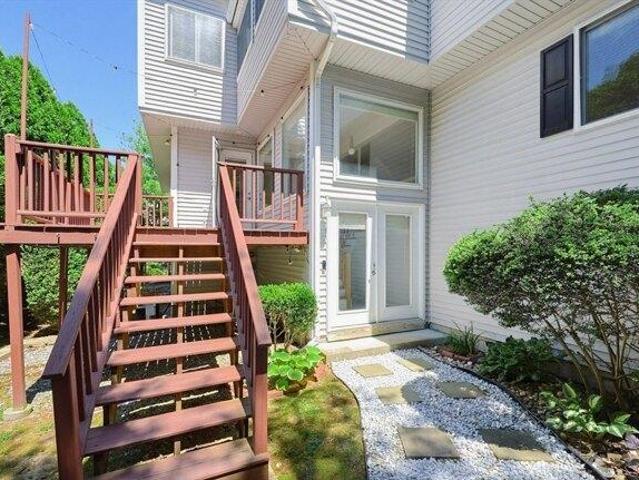Condo for sale in Ashland, Middlesex County