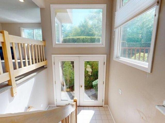 Condo for sale in Ashland, Middlesex County