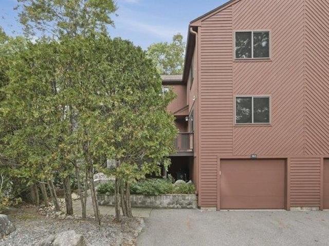 Condo for sale in Ashland, Middlesex County