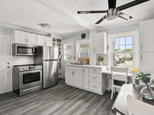 Condo for sale in Bristol, Massachusetts