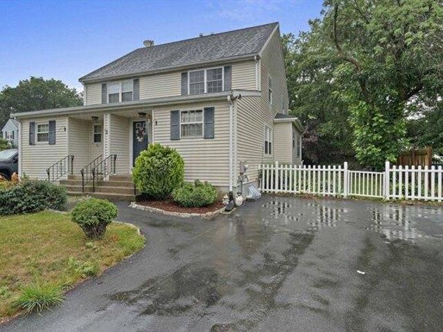 Condo for sale in Bristol, Massachusetts
